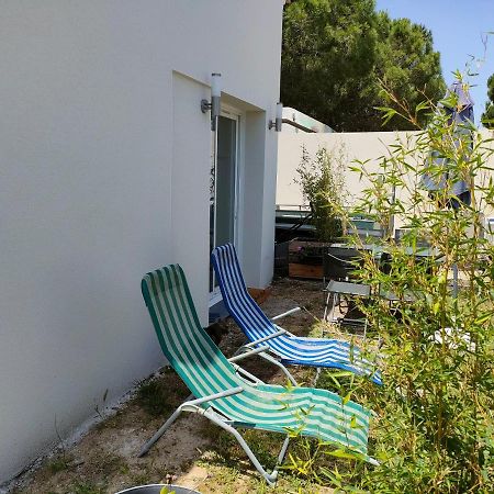 La Casita Serignanaise - Apt T2 - Clim - Jardin Bed & Breakfast エクステリア 写真