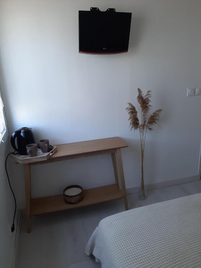 La Casita Serignanaise - Apt T2 - Clim - Jardin Bed & Breakfast エクステリア 写真
