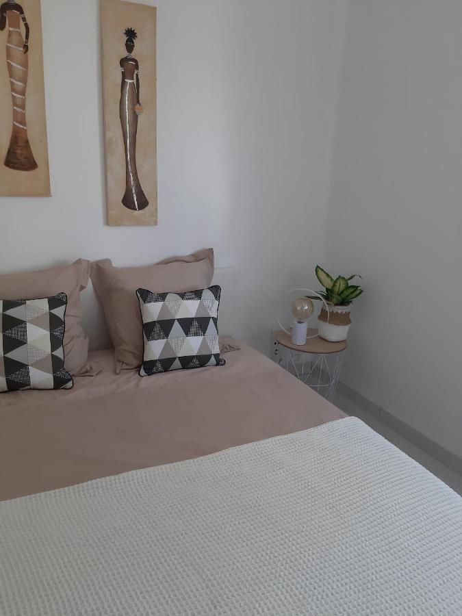 La Casita Serignanaise - Apt T2 - Clim - Jardin Bed & Breakfast エクステリア 写真
