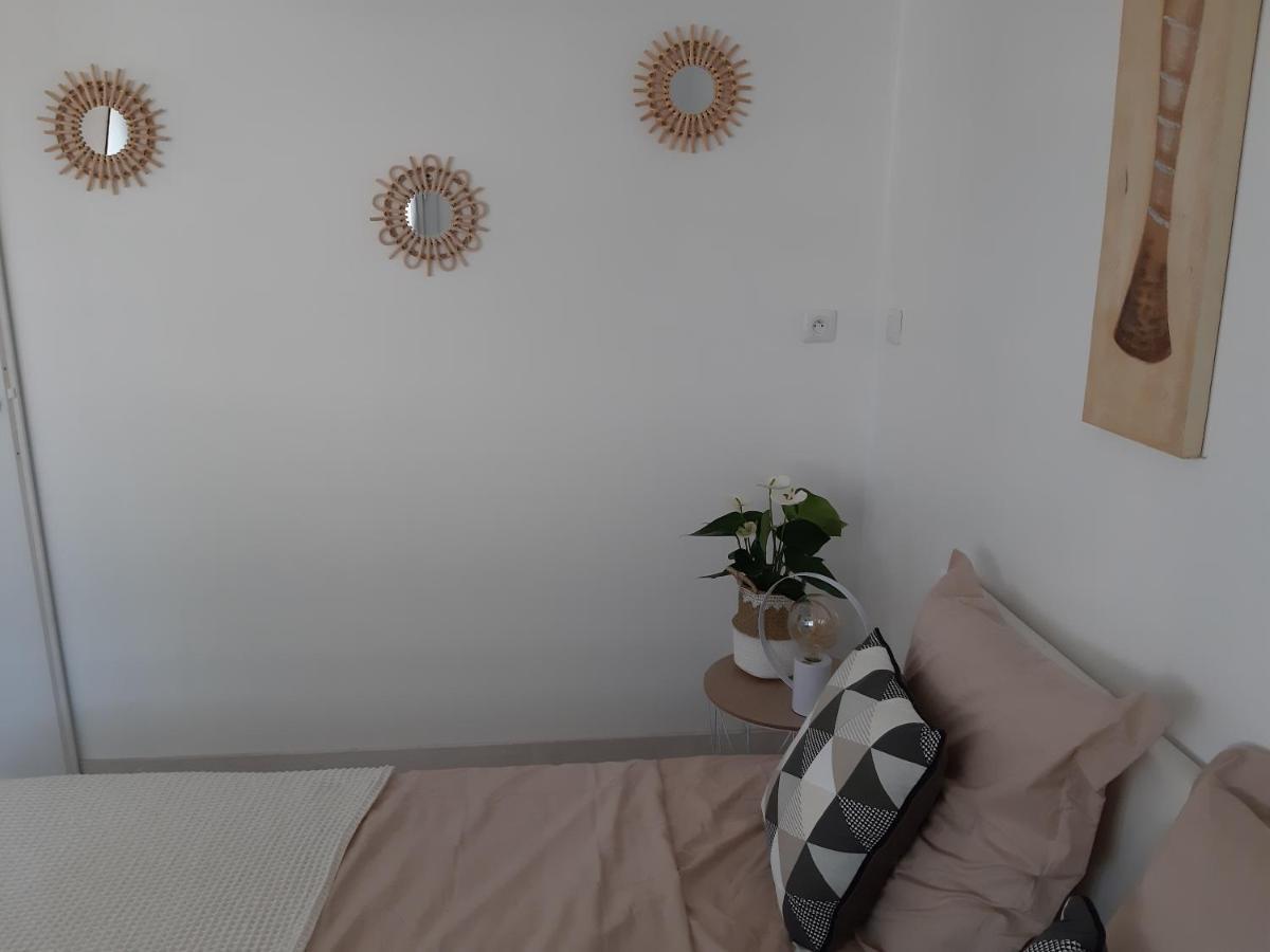 La Casita Serignanaise - Apt T2 - Clim - Jardin Bed & Breakfast エクステリア 写真